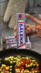 Mezze maniche con zucchine, pomodorini e pasta d'acciughe Balena 1